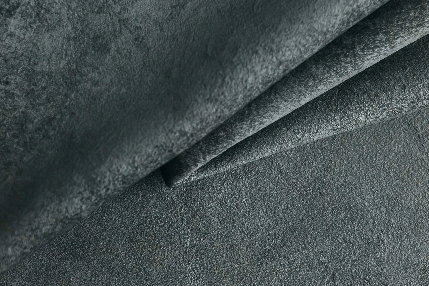 Hilton 16 Anthracite